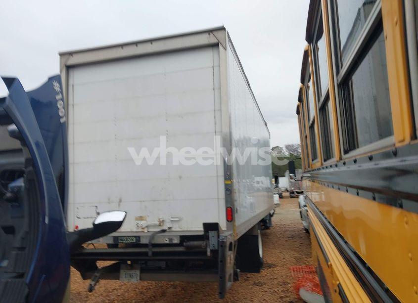 Photo 4 of 2017 International Durastar 4300 (VIN 1HTMMMML0HH432282)