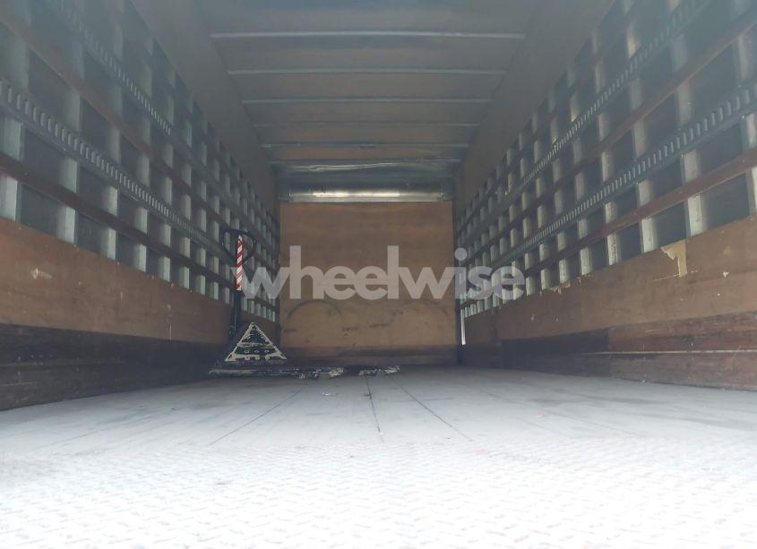 Photo 6 of 2017 International Durastar 4300 (VIN 1HTMMMML0HH572400)