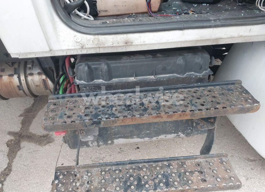 Photo 13 of 2019 International 4000 4300 (VIN 1HTMMMML2KH058555)