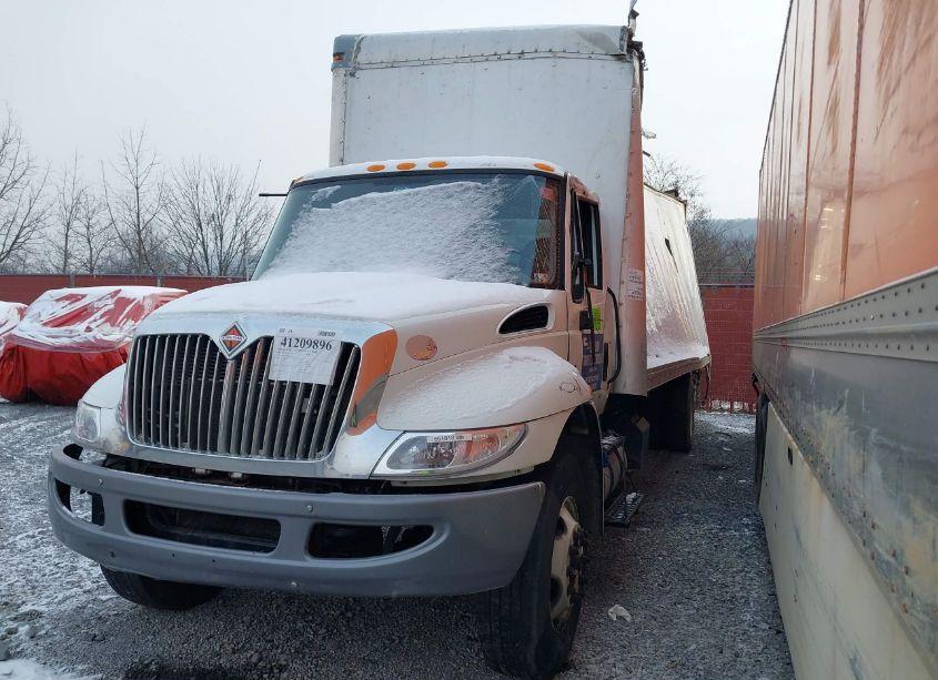 Photo 2 of 2016 International 4000 4300 (VIN 1HTMMMML5GH219942)