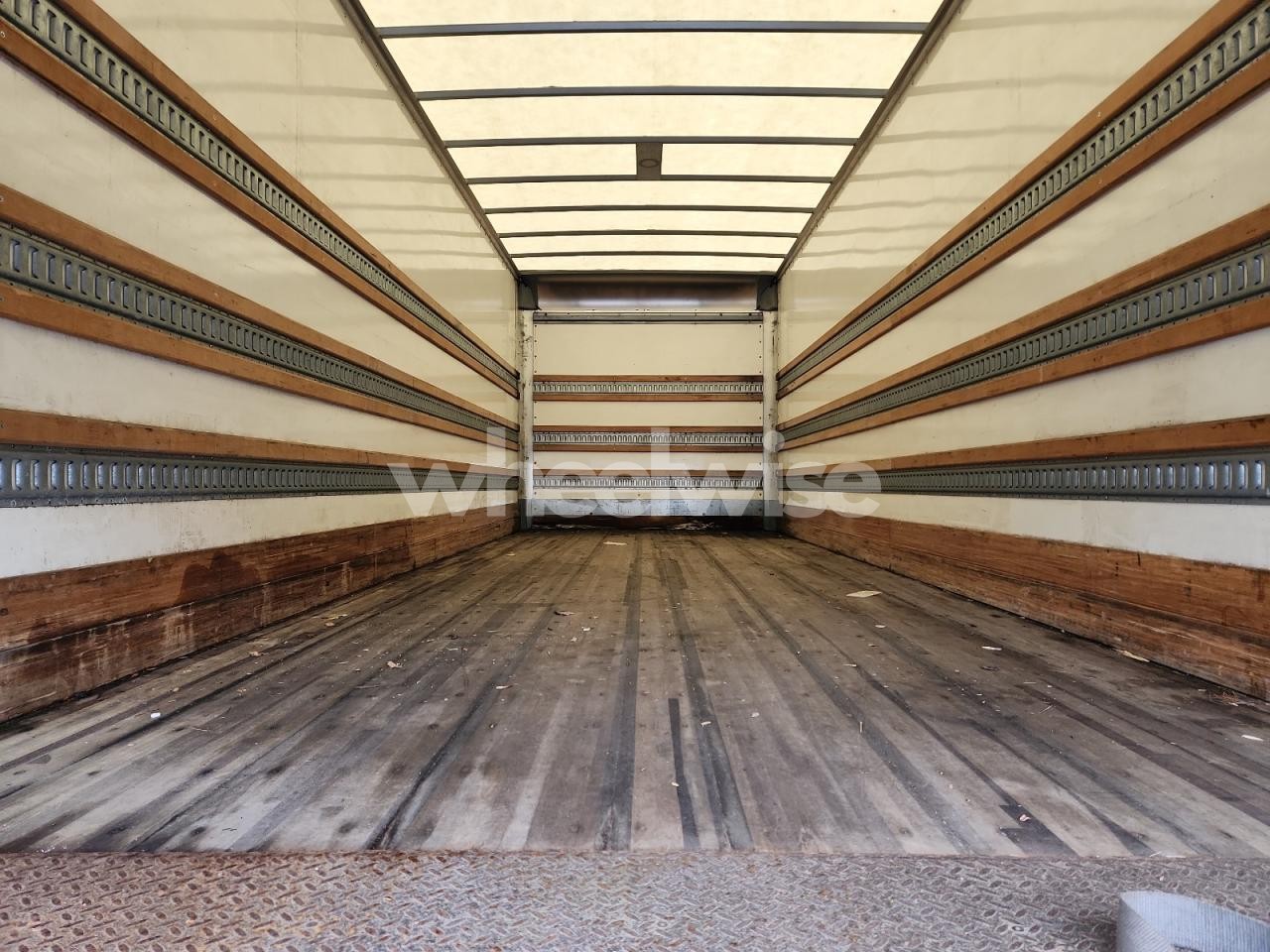 Photo 10 of 2019 INTERNATIONAL 4300 BOX TRUCK (VIN 1HTMMMML5KH008720)