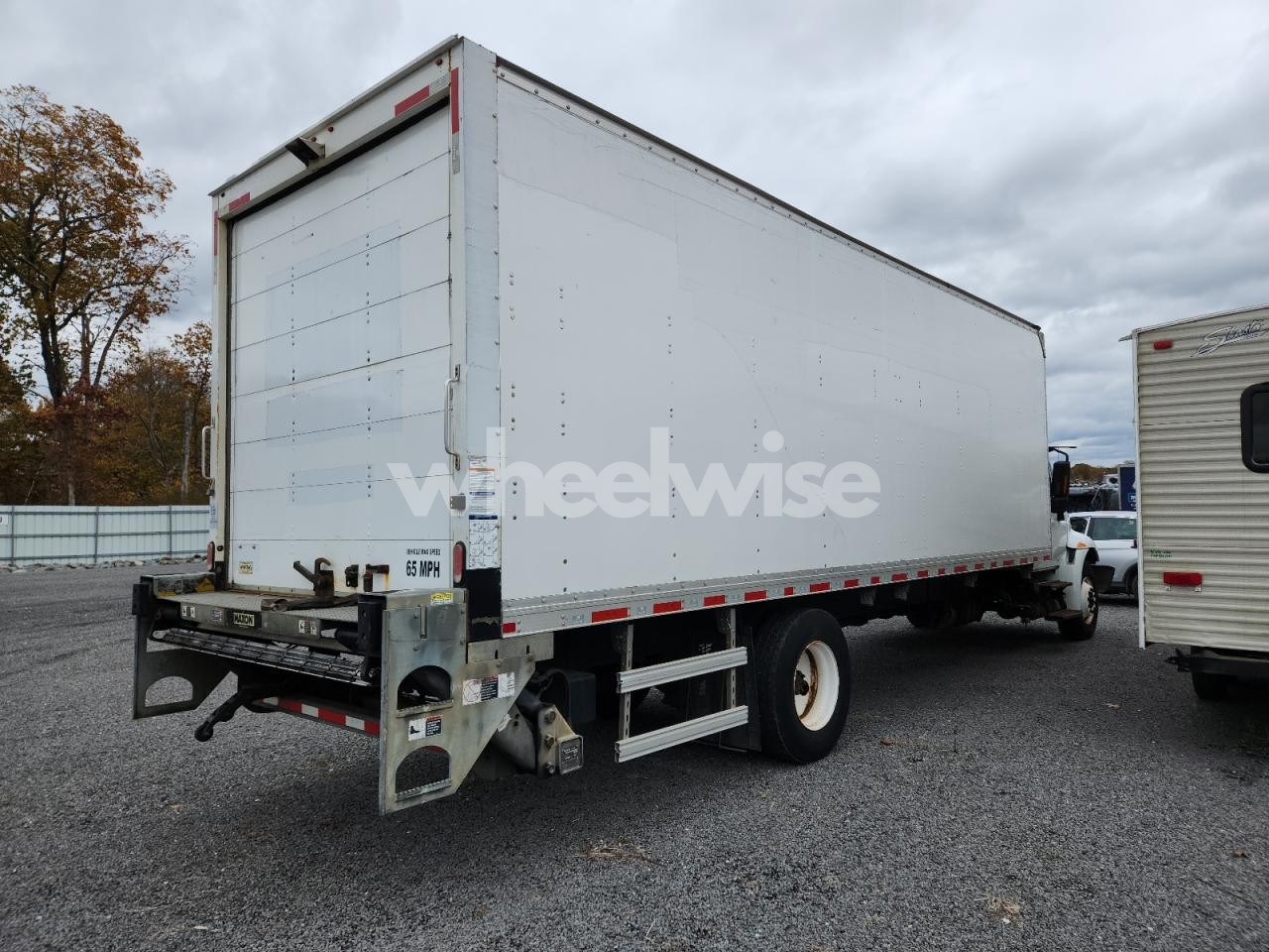 Photo 3 of 2019 INTERNATIONAL 4300 BOX TRUCK (VIN 1HTMMMML5KH008720)