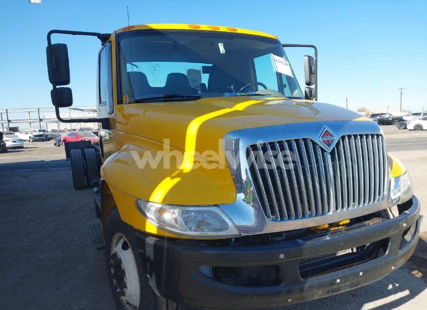 2019 International Durastar 4300 (VIN 1HTMMMML6KH382463) main photo