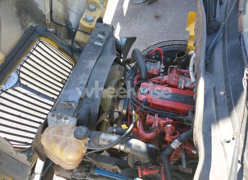 Photo 9 of 2019 International Durastar 4300 (VIN 1HTMMMML6KH382463)