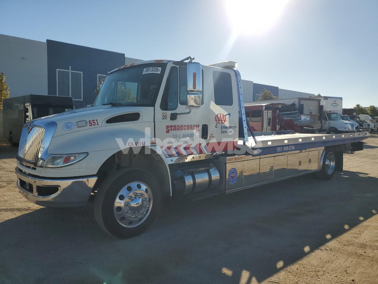 2019 INTERNATIONAL 4000 4300 - FLATBED TRUCK (VIN 1HTMMMML6KH593999) main photo