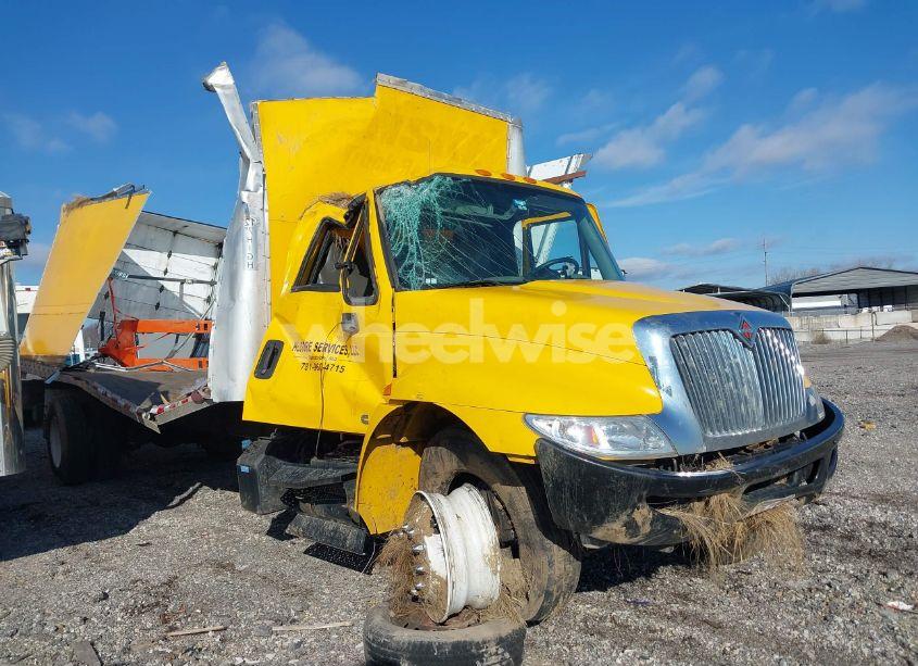 2019 International Durastar 4300 (VIN 1HTMMMML7KH518082) main photo