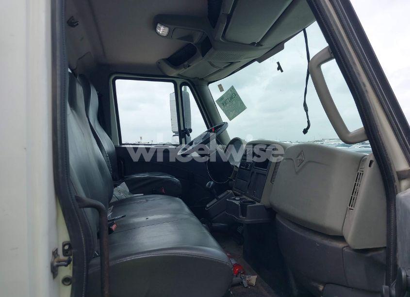 Photo 6 of 2018 International Durastar 4300 (VIN 1HTMMMMM8JH048491)