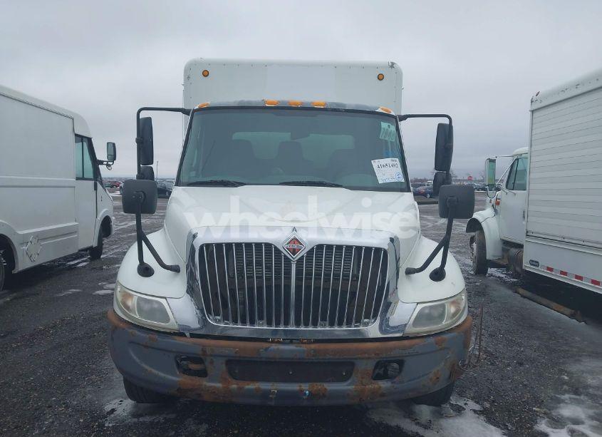 Photo 14 of 2002 International 4000 4300 (VIN 1HTMNAAL82H517166)