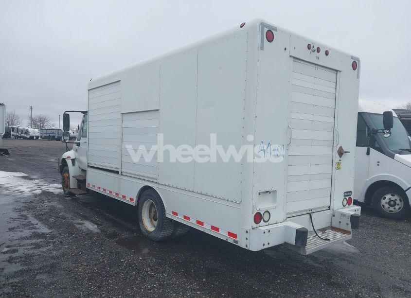 Photo 3 of 2002 International 4000 4300 (VIN 1HTMNAAL82H517166)