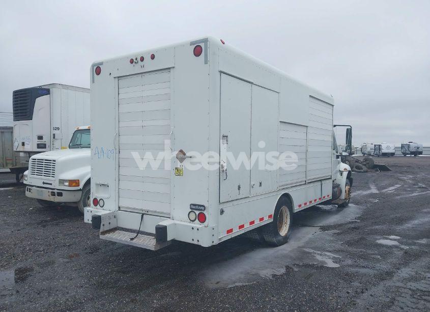 Photo 4 of 2002 International 4000 4300 (VIN 1HTMNAAL82H517166)