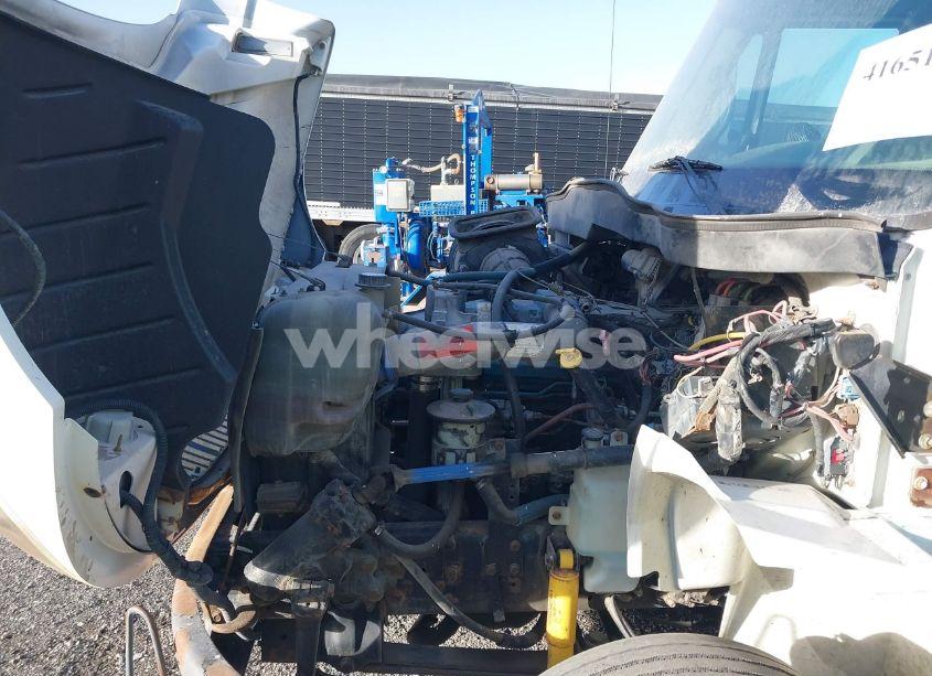 Photo 9 of 2002 International 4000 4300 (VIN 1HTMNAAL82H517166)