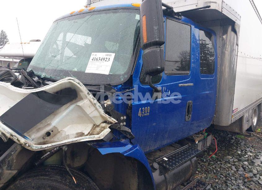 Photo 2 of 2007 International 4000 4300 (VIN 1HTMNAAM17H516988)