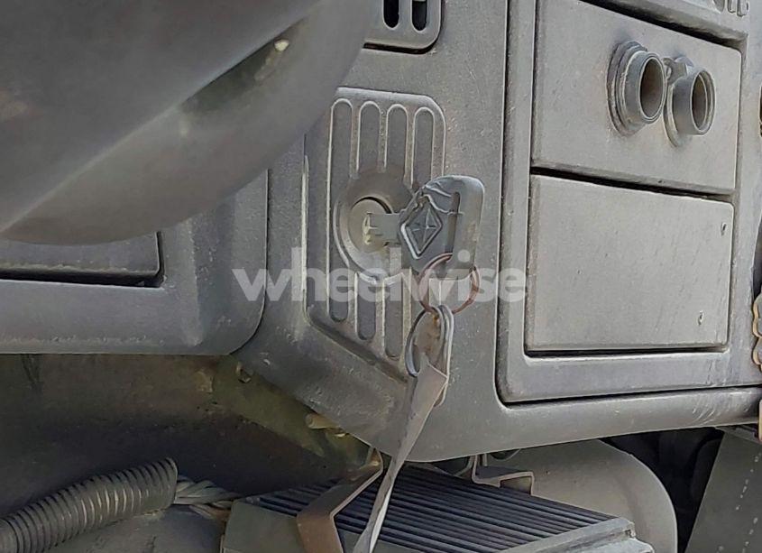 Photo 11 of 2003 International 4000 4200 (VIN 1HTMPAFN13H568921)