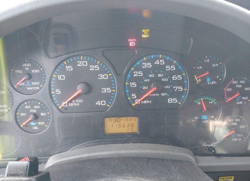 2005 International 4000 4400 LP (VIN 1HTMRAAL95H102365) main photo