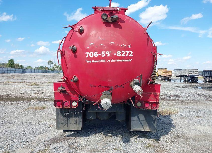 Photo 8 of 2005 International 4000 4400 (VIN 1HTMSAZR45J004625)