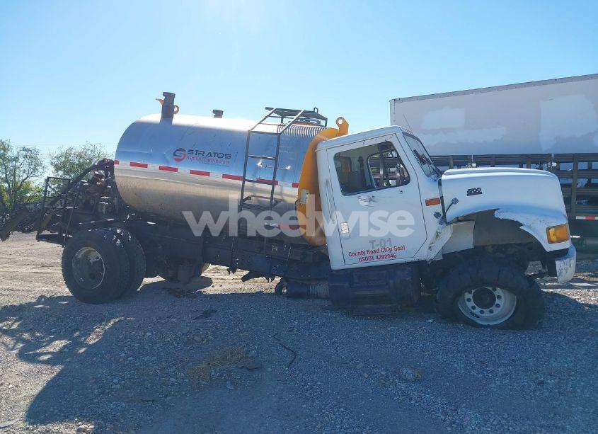 Photo 14 of 2000 International 4000 4700 (VIN 1HTSCAAL7YH260927)