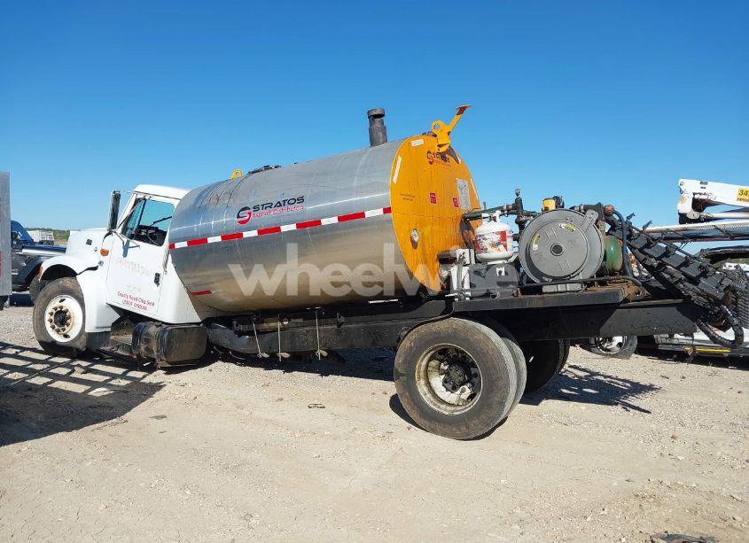 Photo 15 of 2000 International 4000 4700 (VIN 1HTSCAAL7YH260927)