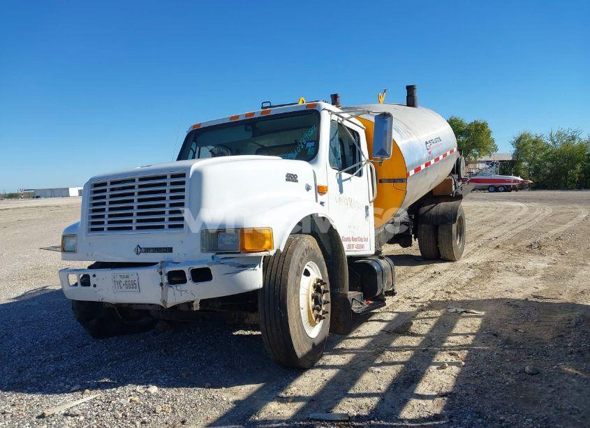 Photo 2 of 2000 International 4000 4700 (VIN 1HTSCAAL7YH260927)