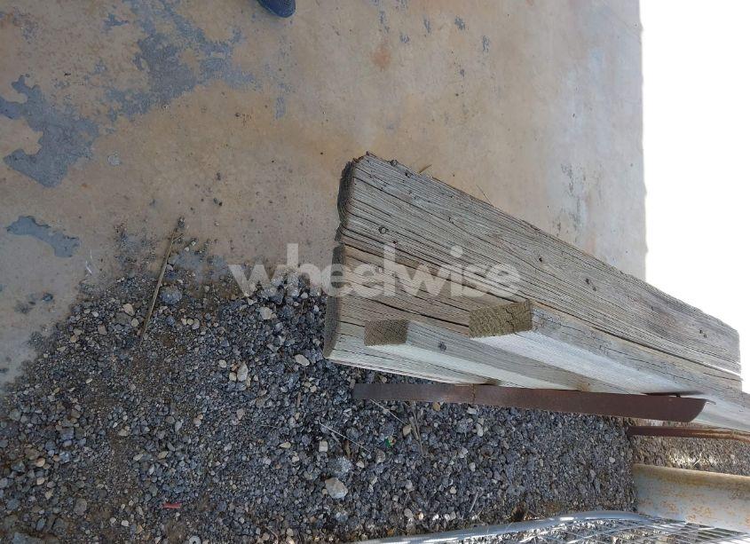 Photo 7 of 2000 International 4000 4700 (VIN 1HTSCAAL7YH260927)