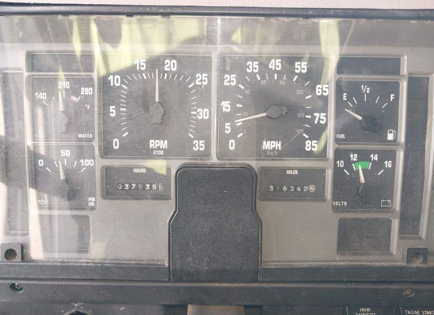 Photo 5 of 1999 International 4000 4700 (VIN 1HTSCAAM0XH618196)