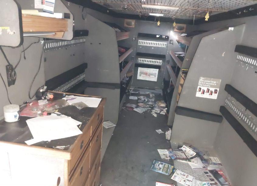 Photo 6 of 1999 International 4000 4700 (VIN 1HTSCAAM0XH618196)