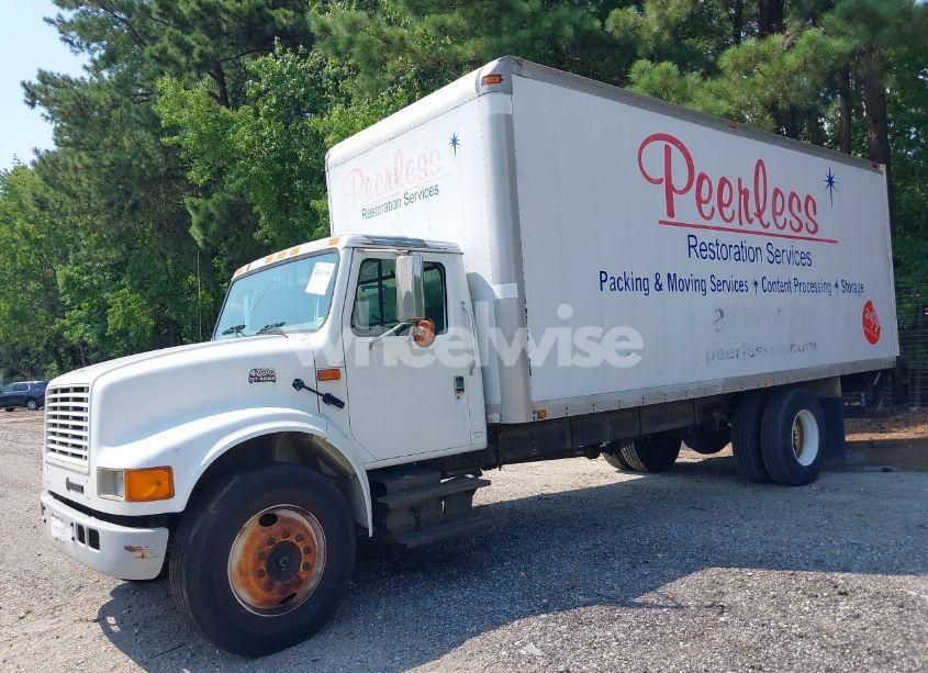 Photo 2 of 2002 International 4000 4700 (VIN 1HTSCAAM12H407887)