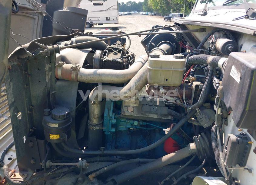 Photo 9 of 2002 International 4000 4700 (VIN 1HTSCAAM12H407887)