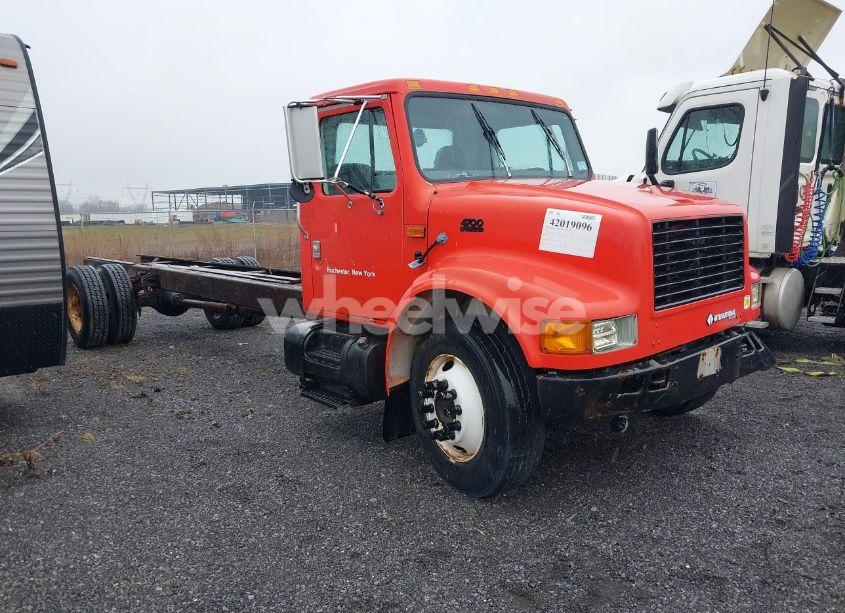 2001 International 4000 4700 (VIN 1HTSCAAM31H403984) main photo