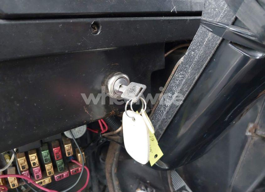 Photo 10 of 2001 International 4000 4700 (VIN 1HTSCAAM31H403984)