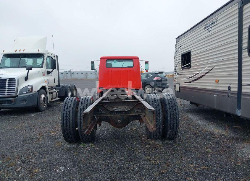 Photo 16 of 2001 International 4000 4700 (VIN 1HTSCAAM31H403984)