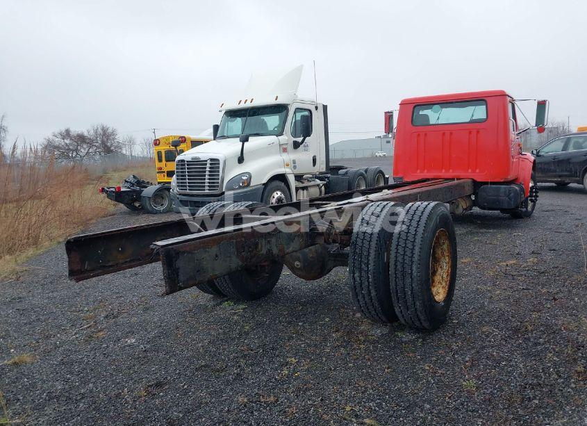 Photo 4 of 2001 International 4000 4700 (VIN 1HTSCAAM31H403984)