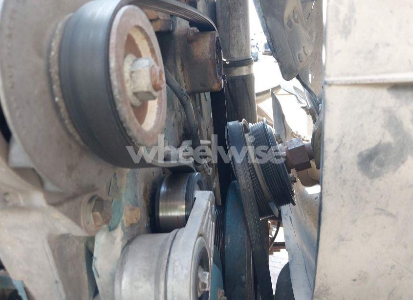 Photo 13 of 2001 International 4000 4700 (VIN 1HTSCAAM51H379073)