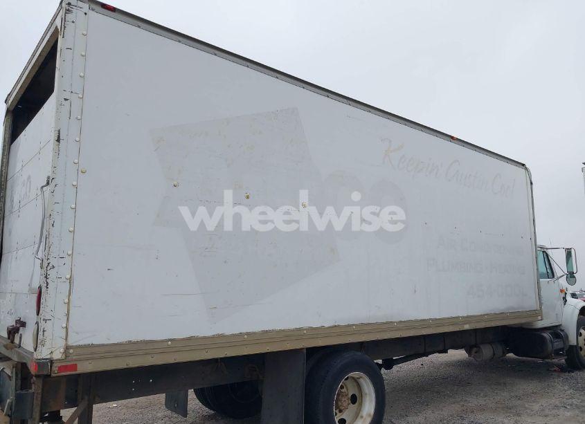 Photo 16 of 2001 International 4000 4700 (VIN 1HTSCAAM51H379073)