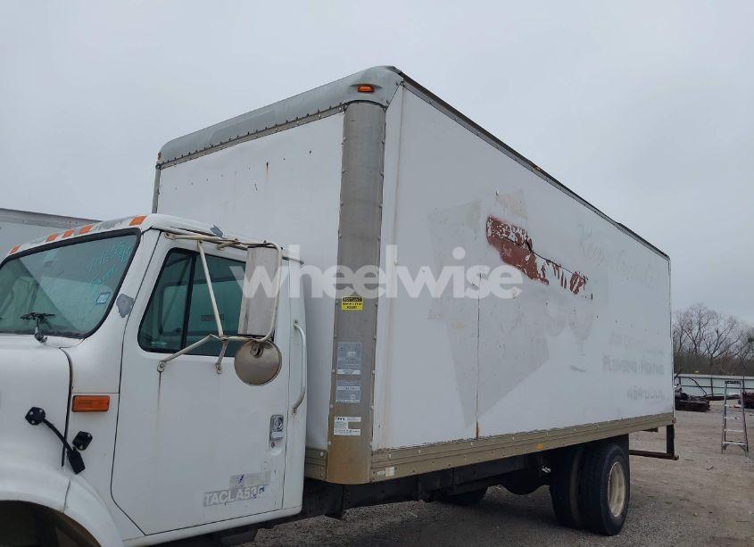 Photo 17 of 2001 International 4000 4700 (VIN 1HTSCAAM51H379073)