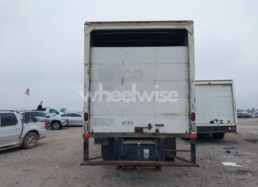 Photo 18 of 2001 International 4000 4700 (VIN 1HTSCAAM51H379073)