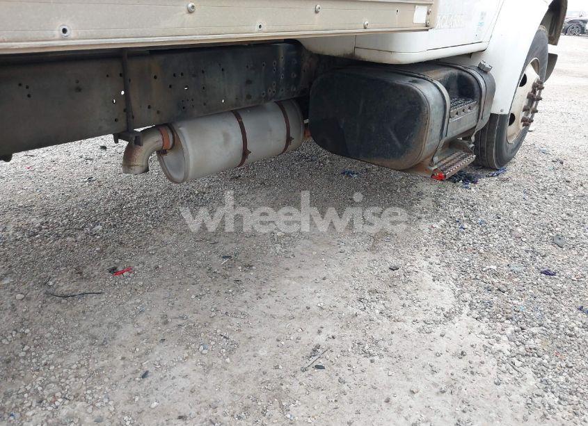 Photo 21 of 2001 International 4000 4700 (VIN 1HTSCAAM51H379073)