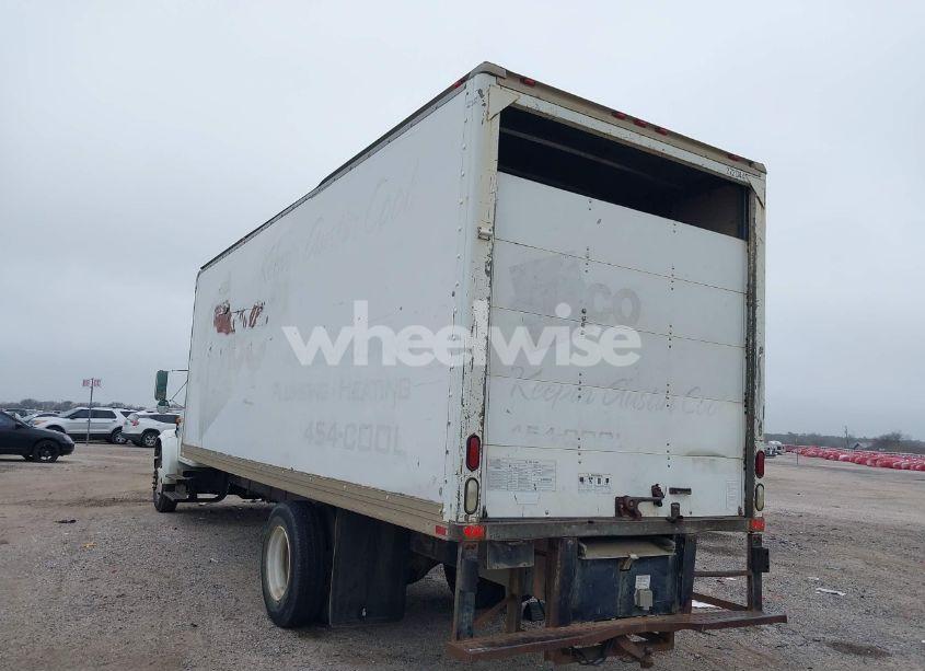 Photo 3 of 2001 International 4000 4700 (VIN 1HTSCAAM51H379073)