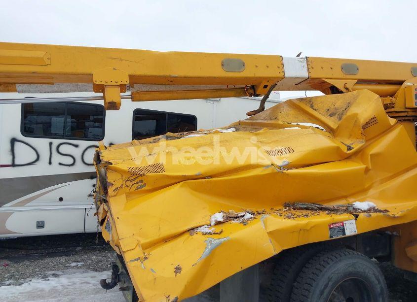 Photo 11 of 2001 International 4000 4700 (VIN 1HTSCAAM61H382581)