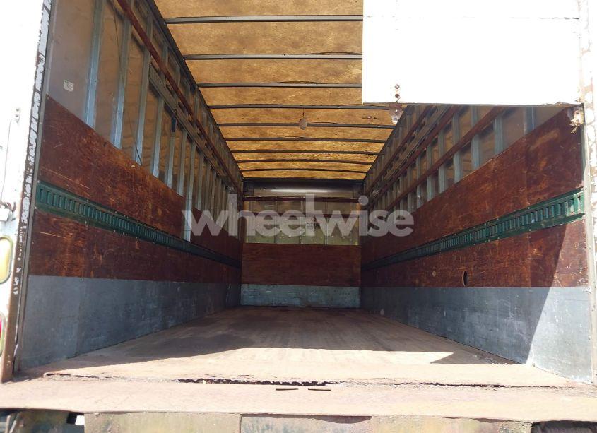 Photo 7 of 1998 International 4000 4700 (VIN 1HTSCAAM8WH557288)