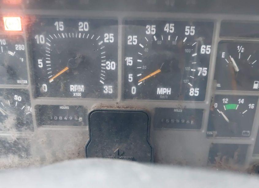 Photo 5 of 2001 International 4000 4700 (VIN 1HTSCAANX1H335076)