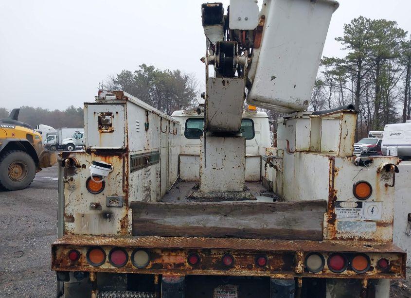 Photo 6 of 2001 International 4000 4700 (VIN 1HTSCAANX1H335076)