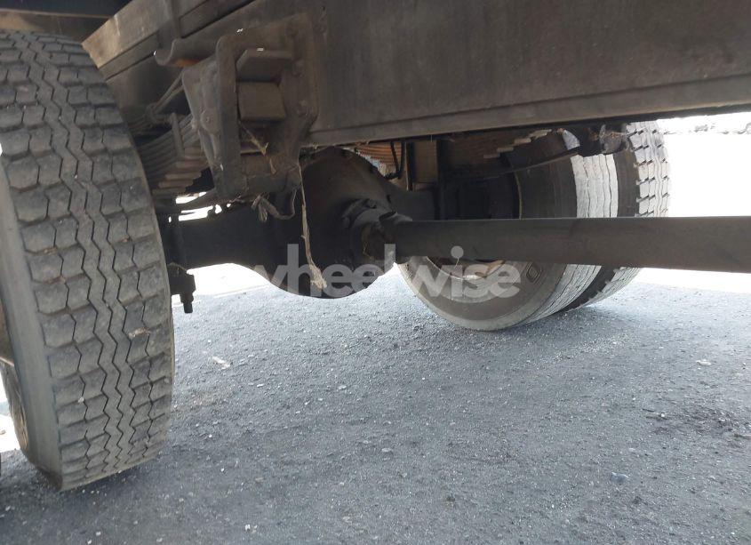 Photo 23 of 2000 International 4000 4700 (VIN 1HTSCABM0YH241398)