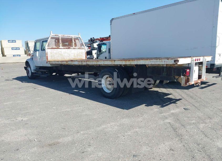 Photo 3 of 2000 International 4000 4700 (VIN 1HTSCABM0YH241398)