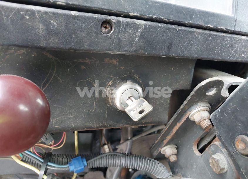 Photo 10 of 1997 International 4000 4700 (VIN 1HTSCABM4VH449439)