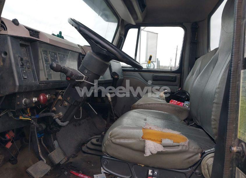 Photo 7 of 1997 International 4000 4700 (VIN 1HTSCABM4VH449439)