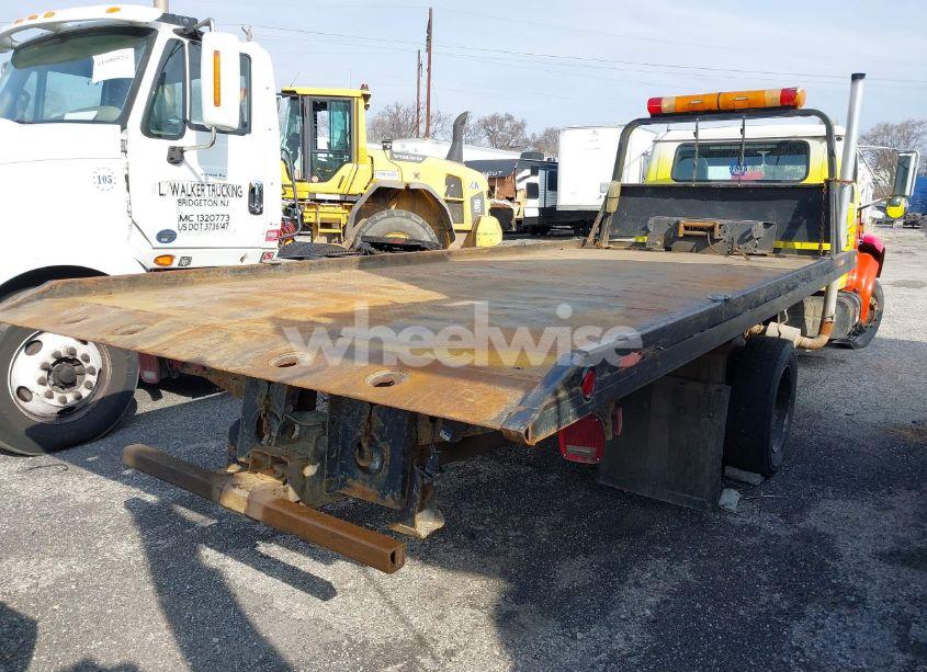 Photo 4 of 1997 International 4000 4700 (VIN 1HTSCABM9VH208220)