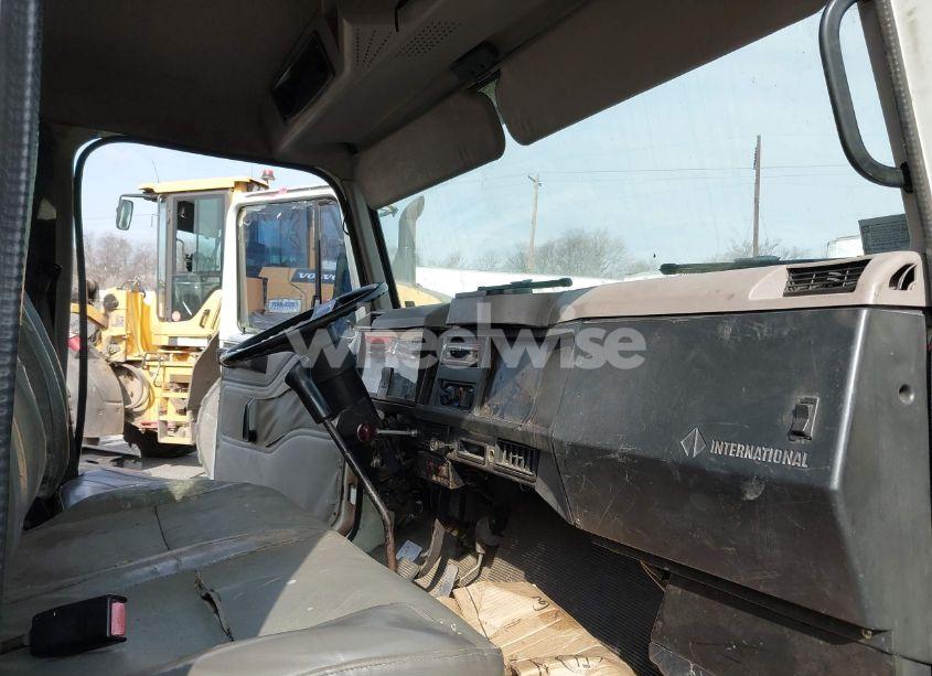 Photo 6 of 1997 International 4000 4700 (VIN 1HTSCABM9VH208220)