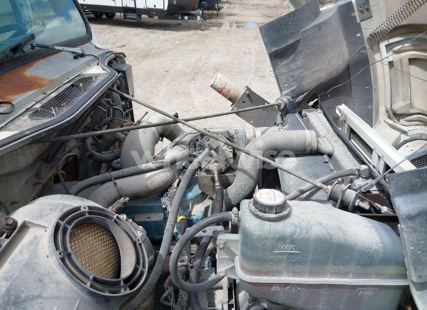 Photo 9 of 1999 International 4000 4900 (VIN 1HTSDAAN0XH610573)