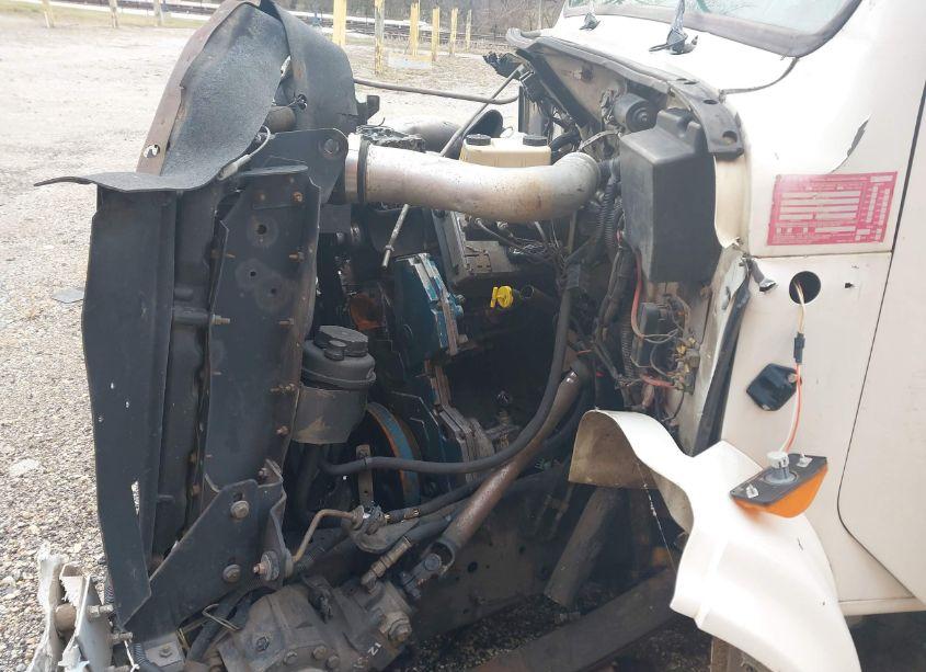 Photo 11 of 2001 International 4000 4900 (VIN 1HTSDAAP51H397158)