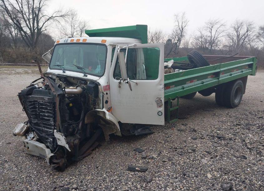 Photo 2 of 2001 International 4000 4900 (VIN 1HTSDAAP51H397158)